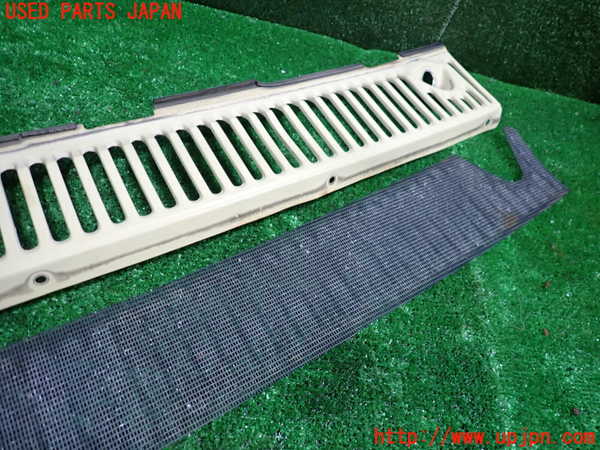 1UPJ-9232471190]ベンツ 240D(115117)W115カウルトップ 中古_2