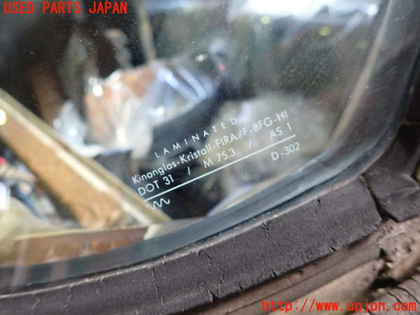 1UPJ-9232471195]ベンツ 240D(115117)W115フロントガラス 中古_5