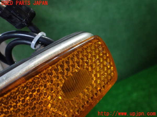 1UPJ-9232471160]ベンツ 240D(115117)W115右ウィンカーレンズ  【ジャンク】_2