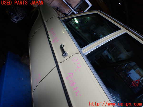 1UPJ-9232471260]ベンツ 240D(115117)W115左前ドア SEKURIT-1F 中古_3