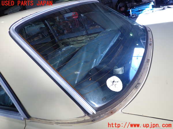 1UPJ-9232471560]ベンツ 240D(115117)W115リアガラス SEKURIT-1F 中古_4