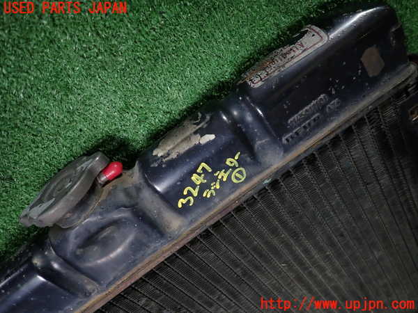 1UPJ-9232472321]ベンツ 240D(115117)W115ラジエーター1 中古_3