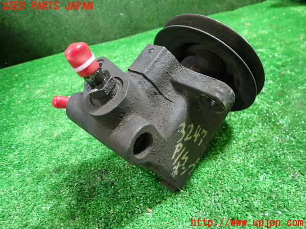 1UPJ-9232474250]ベンツ 240D(115117)W115パワステポンプ 中古_2
