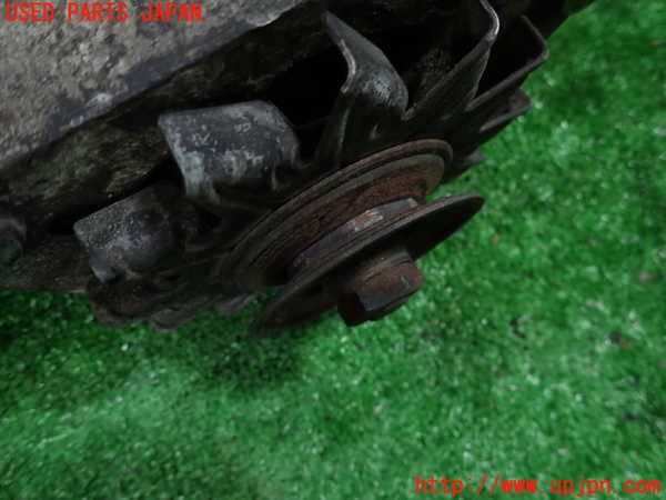 1UPJ-9232476015]ベンツ 240D(115117)W115オルタネーター(ダイナモ) 中古_3