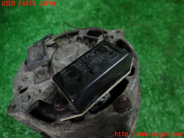 1UPJ-9232476015]ベンツ 240D(115117)W115オルタネーター(ダイナモ) 中古_5
