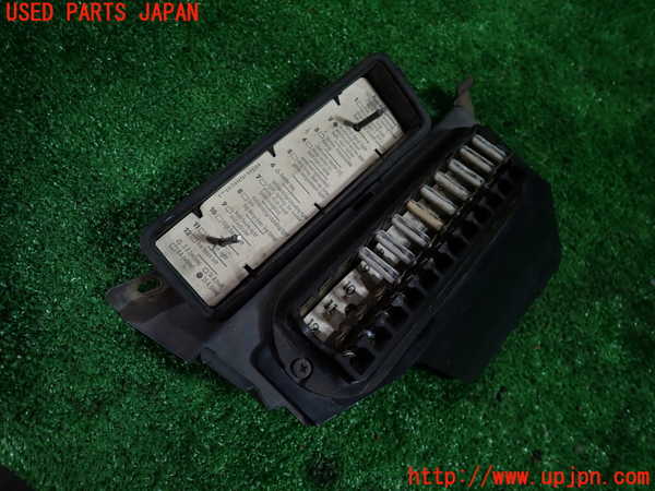 1UPJ-9232476741]ベンツ 240D(115117)W115ヒューズボックス1 中古_3