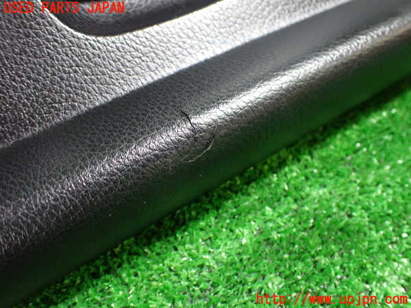 1UPJ-9232477516]ベンツ 240D(115117)W115グローブボックス1 中古_2