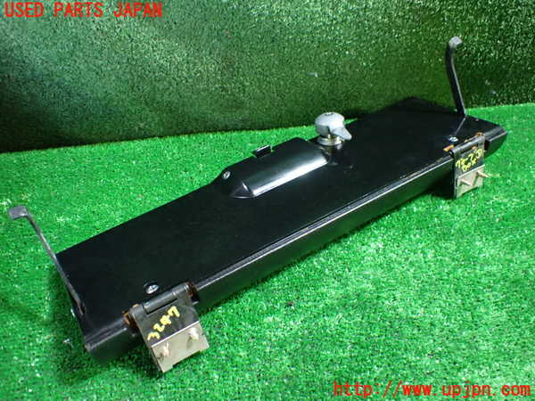 1UPJ-9232477516]ベンツ 240D(115117)W115グローブボックス1 中古_5