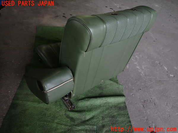 1UPJ-9232477035]ベンツ 240D(115117)W115運転席シート 中古_4