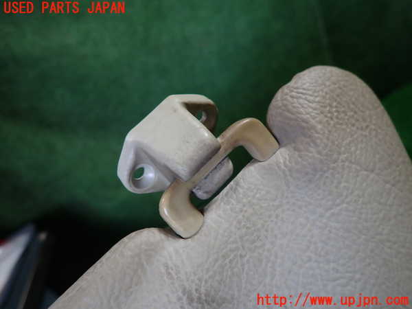 1UPJ-9232477625]ベンツ 240D(115117)W115室内サンバイザー右側 【ジャンク】_3