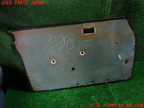 1UPJ-9232471234]ベンツ 240D(115117)W115右前ドア内張り 中古_4
