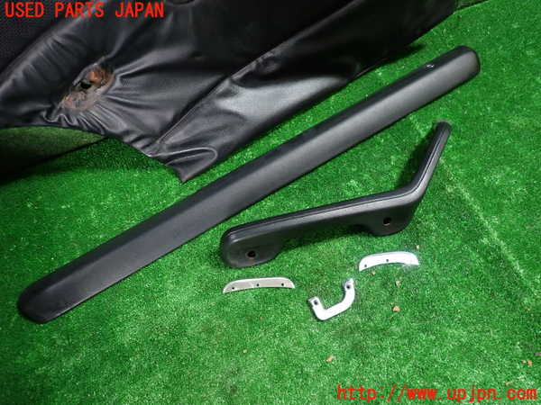 1UPJ-9232471324]ベンツ 240D(115117)W115左後ドア内張り 【ジャンク】_2