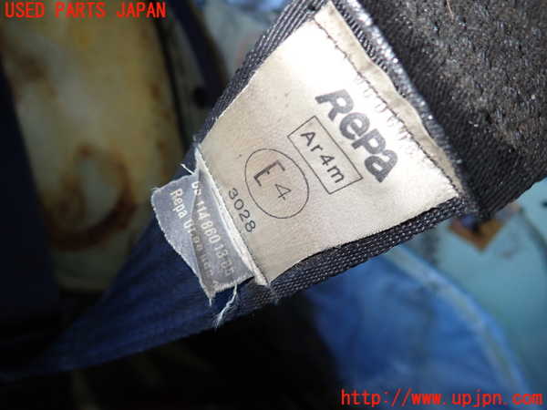 1UPJ-9232477185]ベンツ 240D(115117)W115左2列目シートベルト 中古_3