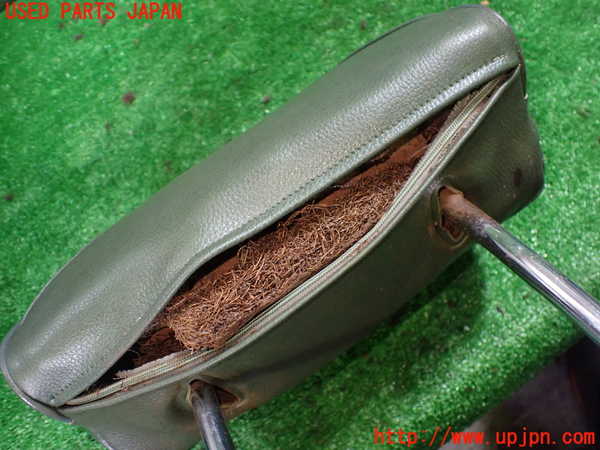 1UPJ-9232477070]ベンツ 240D(115117)W115助手席ヘッドレスト 【ジャンク】_3