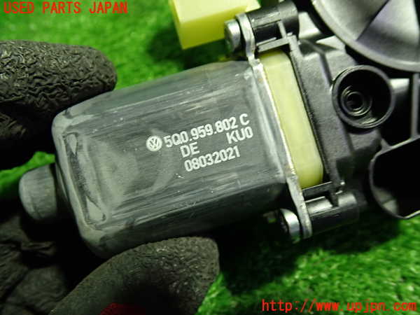 1UPJ-9232481266]アウディ・Q3 スポーツバック(F3DPC)左前レギュレーターモーター 中古_2