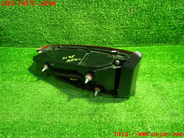 1UPJ-9232481552]アウディ・Q3 スポーツバック(F3DPC)左リアフィニッシャー 中古_3