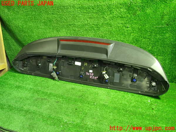 1UPJ-9232481520]アウディ・Q3 スポーツバック(F3DPC)リアスポイラー 中古_4