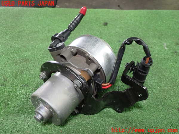 1UPJ-9232482580]アウディ・Q3 スポーツバック(F3DPC)バキュームポンプ 中古_2