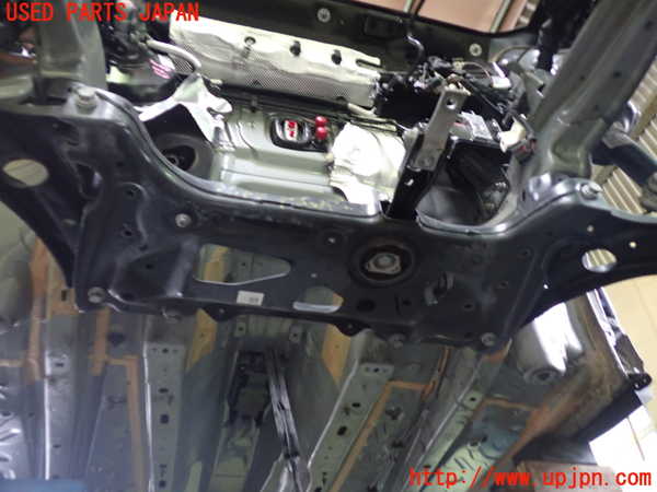 1UPJ-9232485285]アウディ・Q3 スポーツバック(F3DPC)フロントメンバー 中古_2
