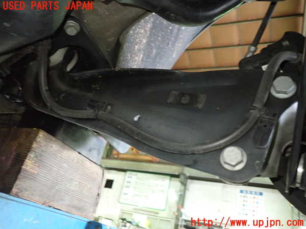 1UPJ-9232485325]アウディ・Q3 スポーツバック(F3DPC)右リアテンションロッド 中古_2