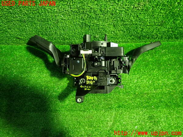 1UPJ-9232486720]アウディ・Q3 スポーツバック(F3DPC)コンビネーションスイッチ 中古_5