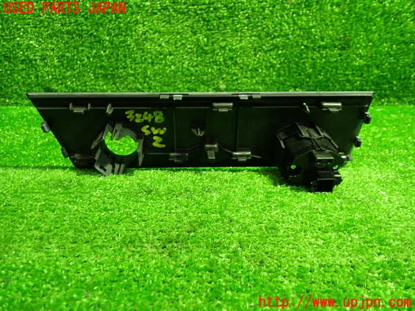 1UPJ-9232486307]アウディ・Q3 スポーツバック(F3DPC)スイッチ2 (オーディオ) 中古_3