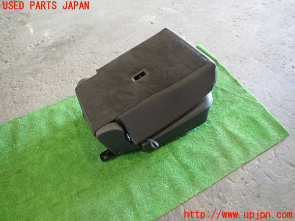 1UPJ-9232487405]アウディ・Q3 スポーツバック(F3DPC)右リアシート 中古_5