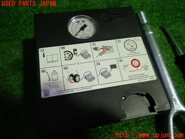 1UPJ-9232487805]アウディ・Q3 スポーツバック(F3DPC)車載工具 中古_2