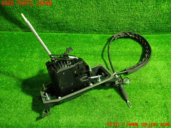 1UPJ-9232487555]アウディ・Q3 スポーツバック(F3DPC)ATシフトレバー 中古_3