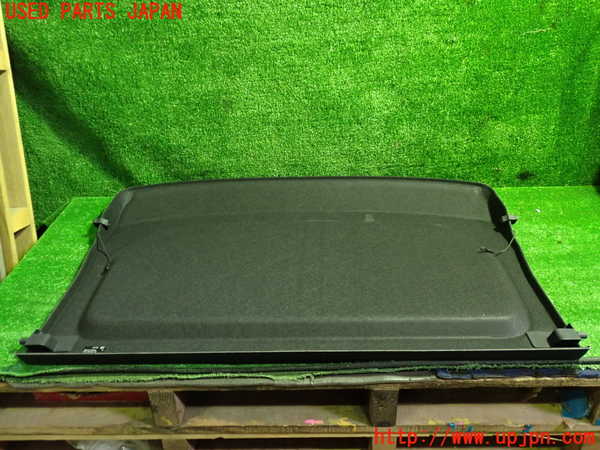 1UPJ-9232487761]アウディ・Q3 スポーツバック(F3DPC)トノカバー1 中古_3