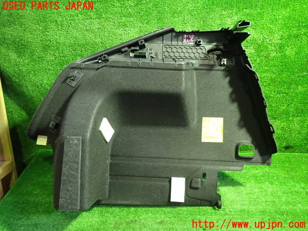 1UPJ-9232487675]アウディ・Q3 スポーツバック(F3DPC)右リアピラートリム 中古_3