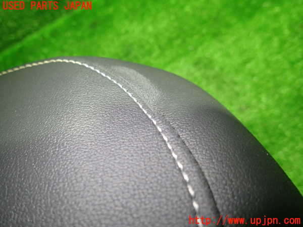 1UPJ-9232487180]アウディ・Q3 スポーツバック(F3DPC)左2列目ヘッドレスト 中古_3