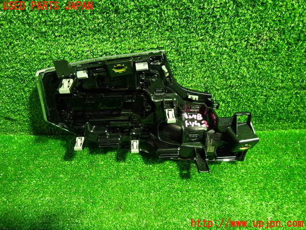 1UPJ-9232487692]アウディ・Q3 スポーツバック(F3DPC)内装トリム類2 中古_3