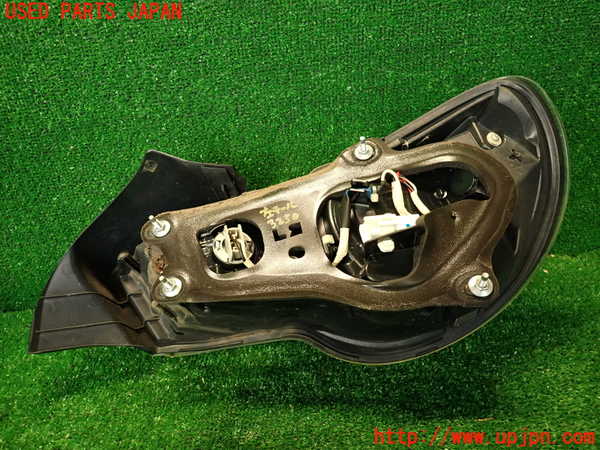 2UPJ-9232501536]８６(BRZ)(ZN6)左テールランプ 中古_4