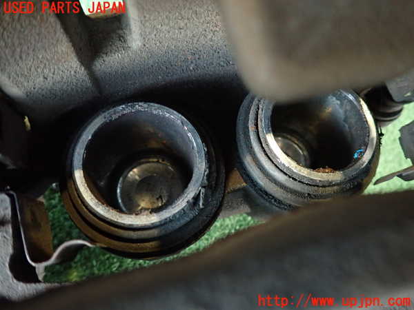 2UPJ-9232504080]８６(BRZ)(ZN6)右フロントキャリパー 中古_4