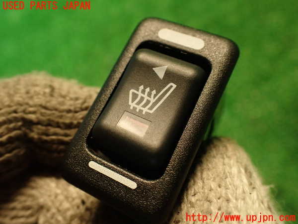 2UPJ-9232506309]８６(BRZ)(ZN6)スイッチ4(シートヒーター) 中古_2