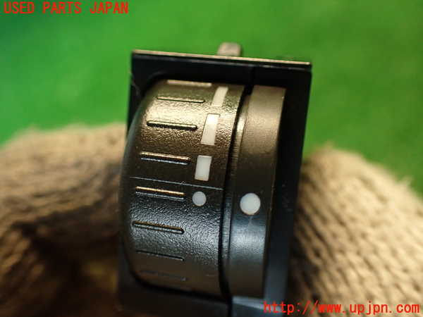 2UPJ-9232506310]８６(BRZ)(ZN6)スイッチ5(レベライザー) 中古_2