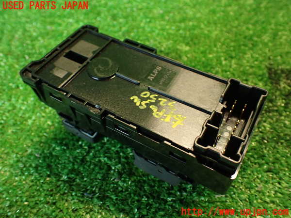 2UPJ-9232506240]８６(BRZ)(ZN6)右前パワーウィンドウスイッチ 中古_3