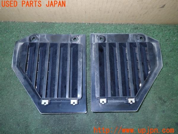 3UPJ=9232510014]ハマーH2(不明)社外 サイドベントカバー 中古_4