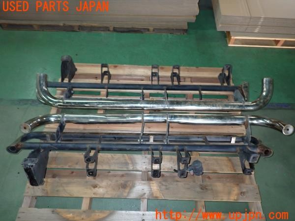 3UPJ=9232510025]ハマーH2(不明)社外 サイドステップ メッキカバー付き 中古_5