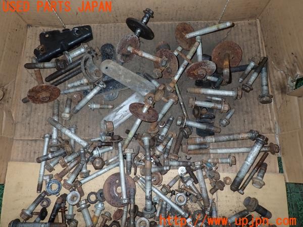 3UPJ=9232510720]ハマーH2(不明)ネジ・ナット・ステー類 セット ジャンク_2