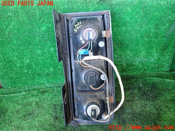 1UPJ-9232511536]ハマーH2(不明)左テールランプ 中古_2