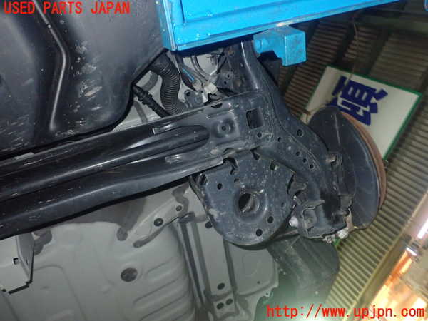 1UPJ-9232525380]カローラ クロス ハイブリッド(ZVG13)リアアクスルビーム 中古_4