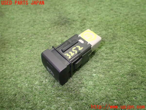 1UPJ-9232526308]カローラ クロス ハイブリッド(ZVG13)スイッチ3 (オートハイビーム) 中古_2