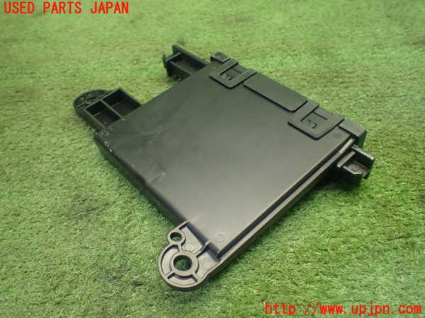 1UPJ-9232526151]カローラ クロス ハイブリッド(ZVG13)コンピューター6 (88650-16780) 中古_2