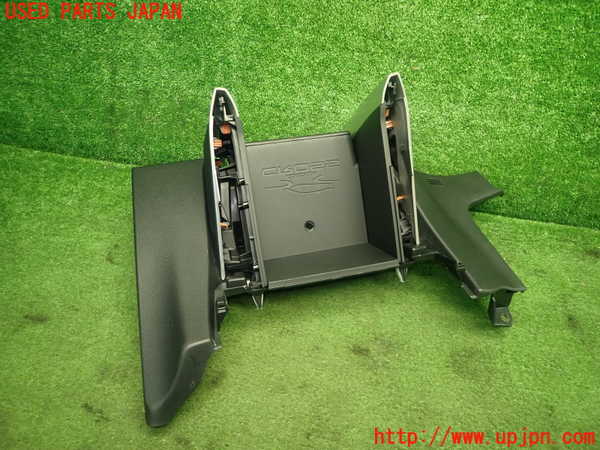 1UPJ-9232527692]カローラ クロス ハイブリッド(ZVG13)内装トリム類2 中古_4