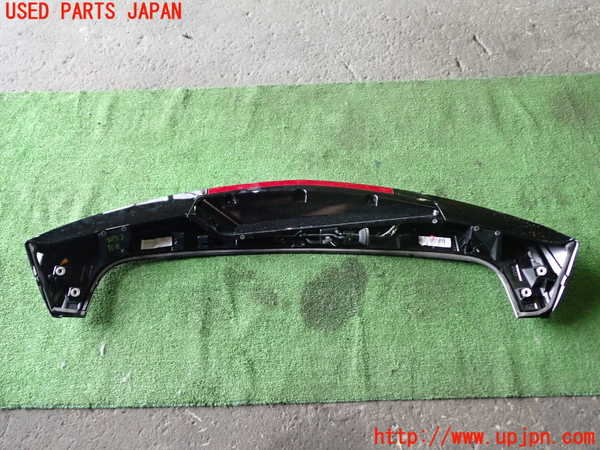 1UPJ-9232531520]キャデラック・XT5 クロスオーバー(C1UL)リアスポイラー 中古_4