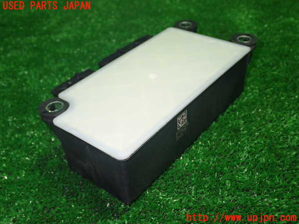 1UPJ-9232536145]キャデラック・XT5 クロスオーバー(C1UL)エアバッグコンピューター 中古_3