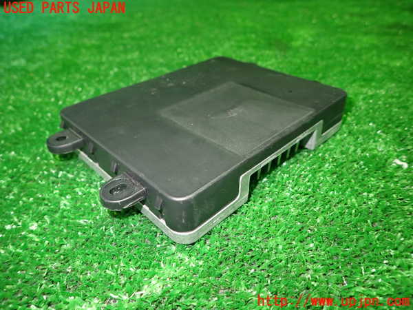 1UPJ-9232536153]キャデラック・XT5 クロスオーバー(C1UL)コンピューター8 (8416 2497) 中古_3