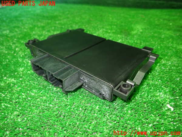 1UPJ-9232536154]キャデラック・XT5 クロスオーバー(C1UL)コンピューター9 (8413 3558) 中古_3